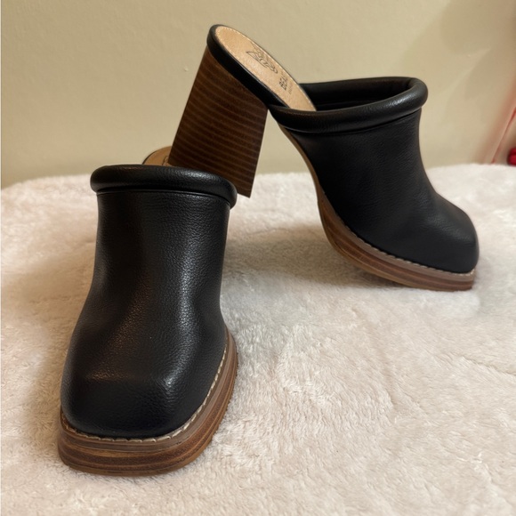 ⭐ Beast Fashion Francesca Mule Shoes – Size 6.5 (New) - Picture 12 of 17